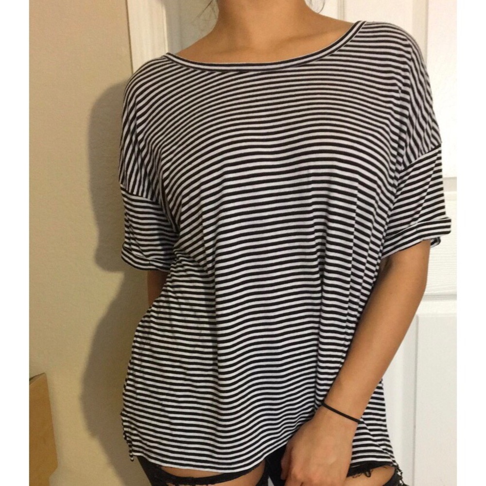 Simple oversized tee